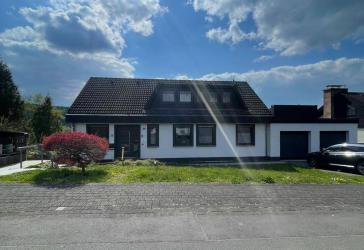 Dreifamilienhaus Stadt Gerolstein unverbauter Fernblick provisionsfrei !
