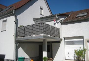 Attraktives 3 Familienhaus mit Nebengebäude und Scheune