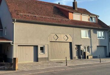 Schöne, sonnige 4,5-Zimmer-Wohnung im Zweifamilienhaus zu vermieten
