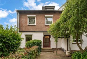 Familientraum in Wedel - Reihenendhaus mit Potenzial