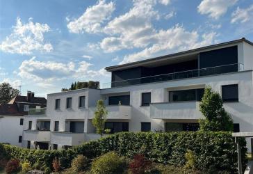 Sonnige 3,5 Zi.-Wohnung mit Balkon und TG-Stellplatz am Rande der Ellwanger Innenstadt