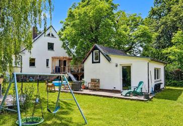 Stilvoll sanierter Altbau mit großzügigem Raumangebot und hochwertiger Ausstattung in Falkensee
