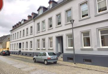 Ihr neues zu Hause - frisch renovierte 4-Raumwohnung mit Balkon