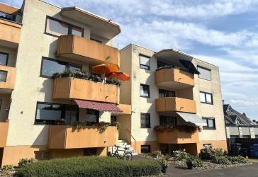 Geräumige 3-Zimmer-Wohnung mit Einbauküche und Westbalkon in Leverkusen-Opladen!