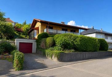 Architektur mit Charakter - Außergewöhnliches Split-Level-Haus in begehrter Wohnlage