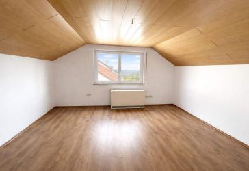 Attraktive 2-Zimmer-DG-Wohnung in Esslingen-Sulzgries