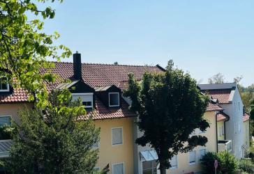 Attraktive 3-Zi Erdgeschosswohnung in Deggendorf mit Terrasse und Blick ins Grüne