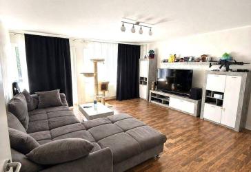 Helle 2-Zimmer-Wohnung mit Sonnenbalkon, Stellplatz & Aufzug - provisionsfrei in Kriftel