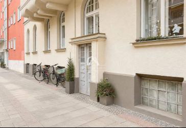 ATTRAKTIVE GEWERBERÄUME IN REPRÄSENTATIVEM ALTBAU | PROVISIONSFREI!