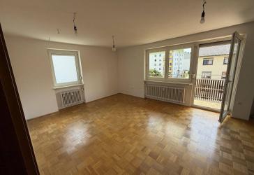 Sonnige zentral gelegene 3-Zimmer-Wohnung in Burghausen