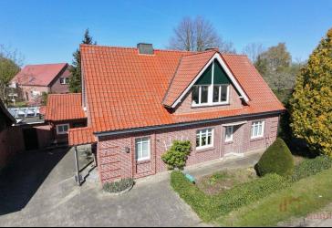 IMMOBILIEN GUMNIOR präsentiert: Charmantes Einfamilienhaus im Landhausstil