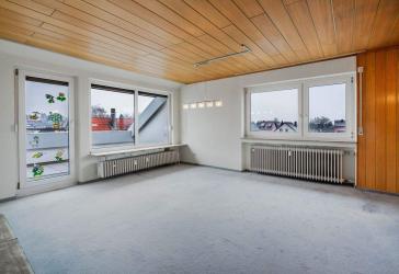 4-Zimmer Dachgeschosswohnung mit Balkon und Garage in beliebter Lage von Neu-Ulm/Pfuhl