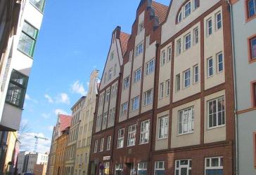 Top gepflegte 3-4 Zi. Büro-Gewerbefläche mit Aufzug & Stellplätze im Herzen der Stralsunder Altstadt