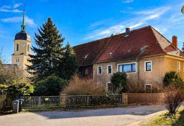 Historisches Verwaltergebäude mit Scheunenteil, Kreuzgewölbe und über 1.000 m² Nutzfläche!