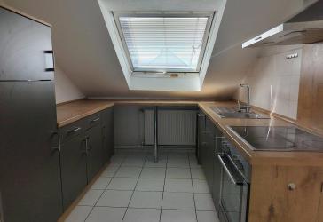 Zentral gelegene 3-Zi-DG-Whg. (ca 83qm) mit Klimaanlage und Stellplatz