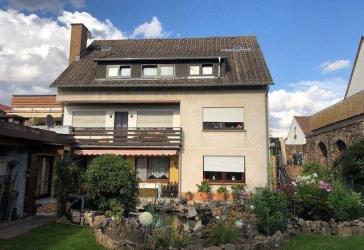 3-Familienhaus für Kapitalanleger in Lauenförde - ab 3/2025 neue Gas-Therme