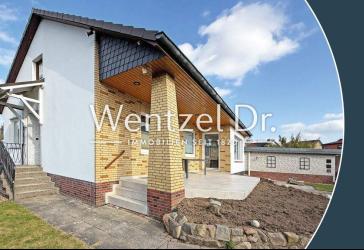 Einfamilienhaus auf einem Pfeifenstielgrundstück in Ahrensburg - Wentzel Dr.