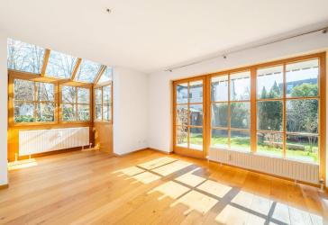 AIGNER - Sonnendurchflutete 2,5-Zimmer-Wohnung mit Garten in attraktiver Süd-West-Ausrichtung