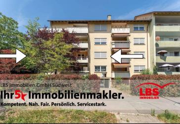 Bezugsfreie 4,5 Zimmer Wohnung mit Garage und zwei Balkonen