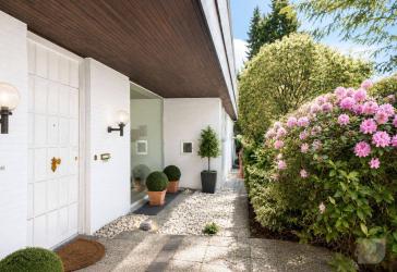Großzügiges Anwesen auf ca. 1.190 m² Grundstück - viel Raum für Ihre Wohnideen