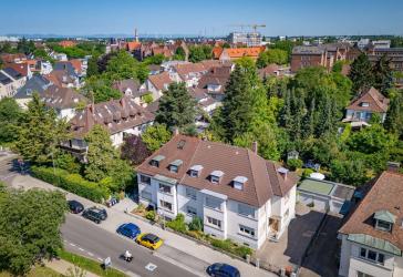 Langfristig investieren im Musikerviertel: 4-Zimmer-Dachgeschosswohnung mit Gestaltungsmöglichkeiten