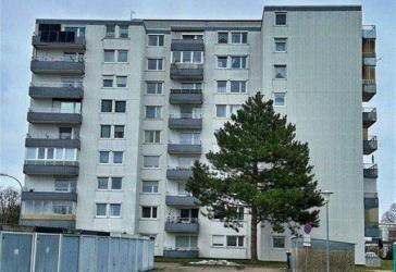 Vermietete 3 Zimmer-Wohnung mit Balkon und Weitblick