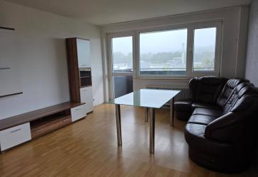 Etagenwohnung in Mehrfamilienhaus mit Aufzug