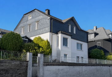 Großzügige Stadtvilla in begehrter Siegener Lage – Zweifamilienhaus