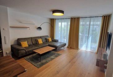 Moderne 3 Zimmer Erdgeschosswohnung mit Garten zentral in Pfaffenhofen