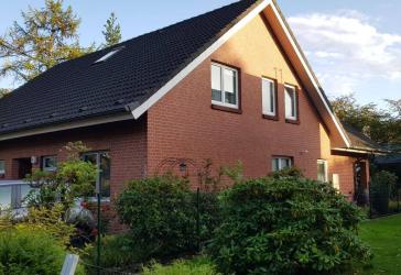 Gemütliche 3-Zimmer-Erdgeschoss-Wohnung mit Terrasse und kleinem Garten