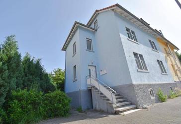 Modernisiertes Dreifamilienhaus mit TOP RENDITE (ca. 6%) in zentraler Lage