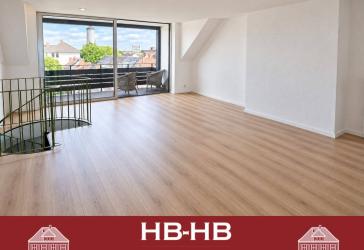 Kernsaniertes Penthouse-Flair über den Dächern des Bremer Westens