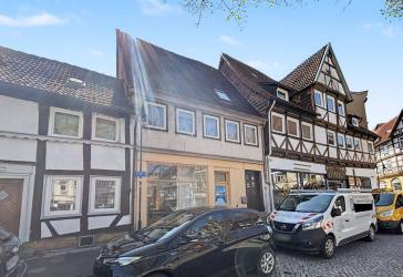 Vermieten oder selbst bewohnen - Reihenmittelhaus mit 3 Etagen in der Helmstedter Altstadt