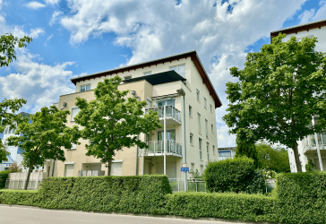 Großzügiges Wohnen mit Balkon: Gepflegte Eigentumswohnung inklusive EBK