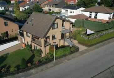 Hier will ich bleiben! Freistehendes EFH mit Einliegerwohnung und Garage..