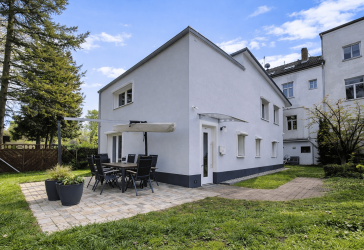 Wohnen im Hinterhaus, Rendite im Vorderhaus - attraktives Immobilienensemble zentral in Delitzsch