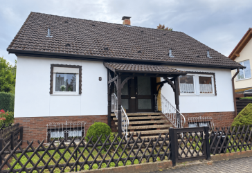 Grundstück mit Altbestand in ruhiger familienfreundlicher Ortslage in Klein-Umstadt