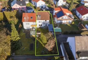 Mit viel Potenzial! Gepflegte Doppelhaushälfte mit idyllischem Garten in attraktiver Wohnlage