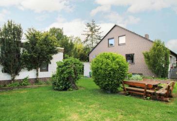 Exklusives Wohnhaus mit Schwimmbad, Sauna, Kachelofen und mehr