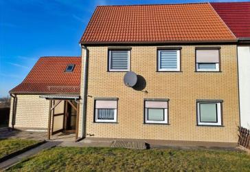 Ländliches Familienglück in Rehmsdorf - Doppelhaushälfte mit Garten und Potenzial und Nähe zum See