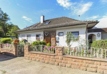 Vorschaubild Mehrfamilienhaus
