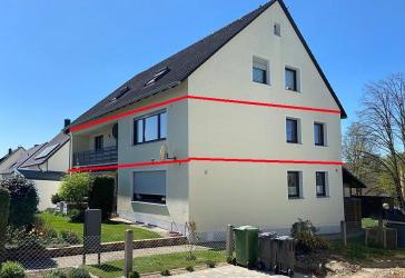 4 1/2-Zi/Kü/Bad-ETW mit Balkon, Garage, Stellplatz und Gartenanteil in einem 3-Fam.-Wohnhaus