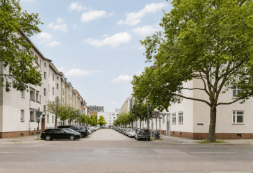 Bezugsfertige Altbauwohnung im Fanningerkiez mit großem Gemeinschaftsgarten ohne Käuferprovision