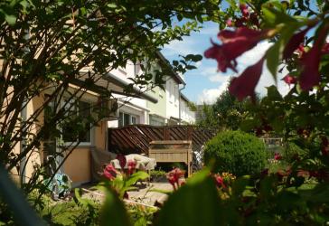Modernes Reihenmittelhaus