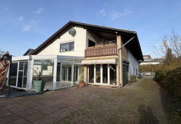 Großes 1 bis 2 Familienhaus in Lebach