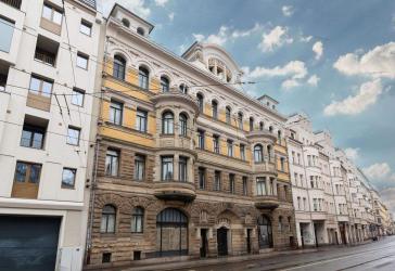 REPRÄSENTATIVE GEWERBEEINHEIT AUF DER JAHNALLEE // Investmentchance mit 99 m² und viel Potenzial