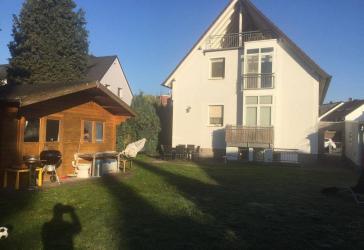 Top Maisonettewohnung mit Balkon, EBK und Klimaanlagen zu vermieten