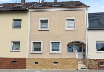 Top renovierte Doppelhaushälfte mit Garten und neuer vollautomatischer Pelletheizung in Zweibrücken