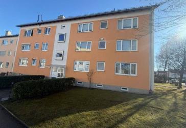 Sanierungsbedürftige 3-Zimmer-Wohnung mit Balkon in Kaufbeuren-Neugablonz
