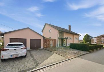 Gepflegtes Zweifamilienhaus mit großem Garten, Terrasse & Balkon - ideal für Mehrgenerationen